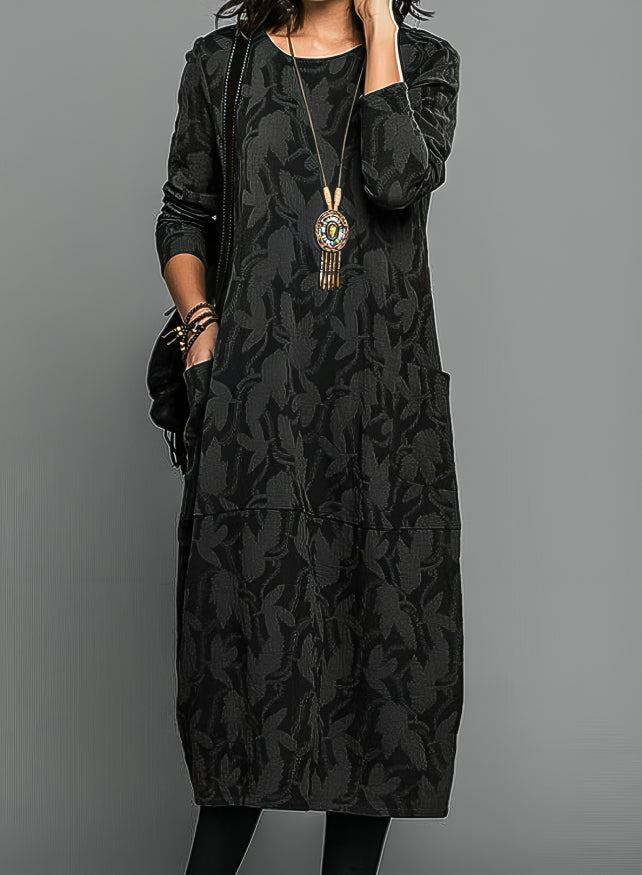 Madeleine | Warm winter dress with an elegant cut