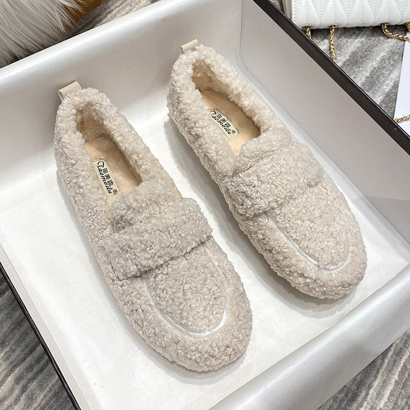 Giulia – Cozy Slippers Cover