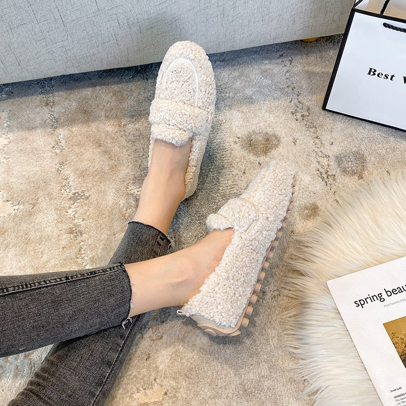 Giulia – Cozy Slippers Cover