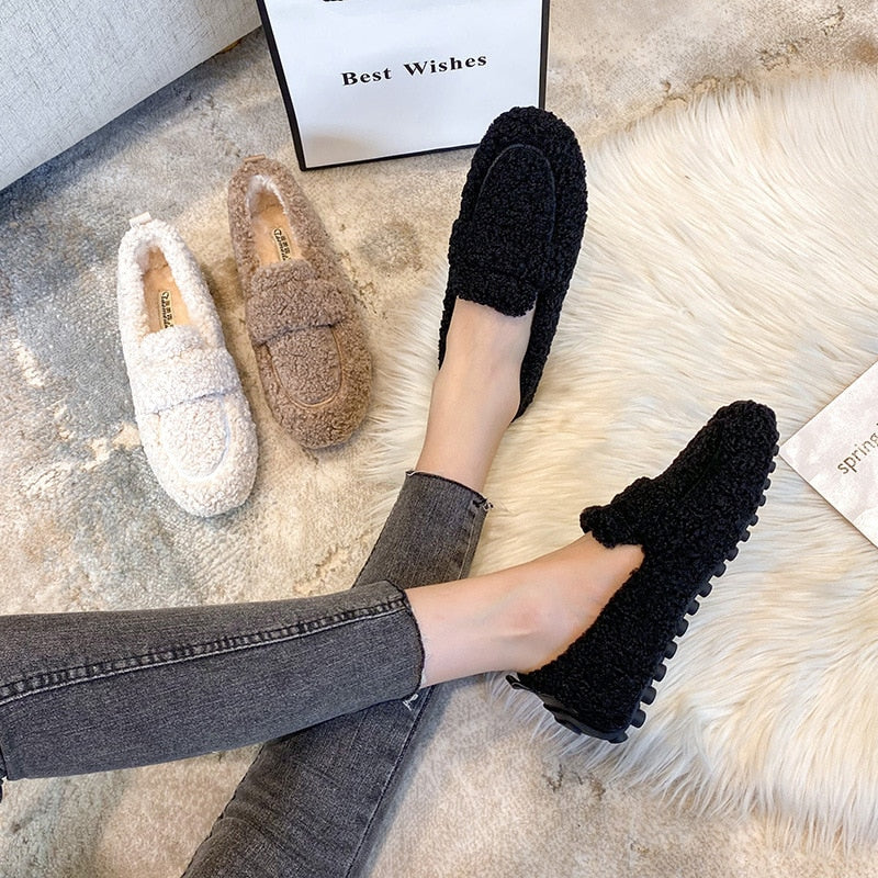 Giulia – Cozy Slippers Cover