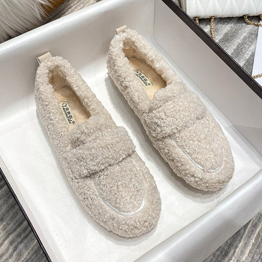 Giulia – Cozy Slippers Cover